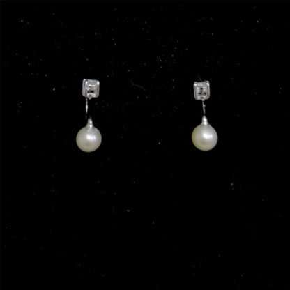 Silver Ear Cuffs with Zircon with round creamy white freshwater pearls - Image 4